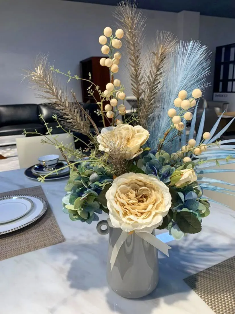 De Rucci Furniture Store (Osborne Park) - Bespoke Flower Arrangements for Display