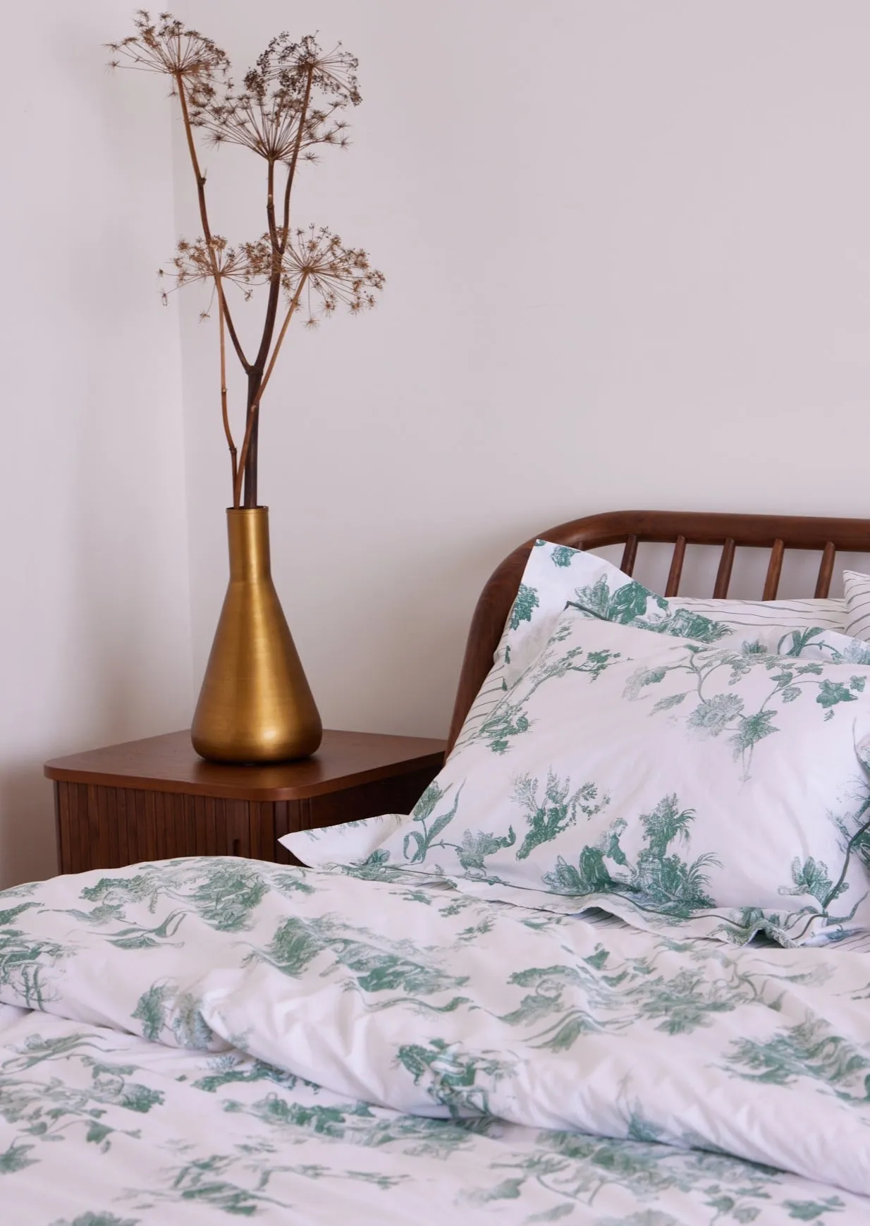 Foxford Green Toile Cotton Square Pillowcase